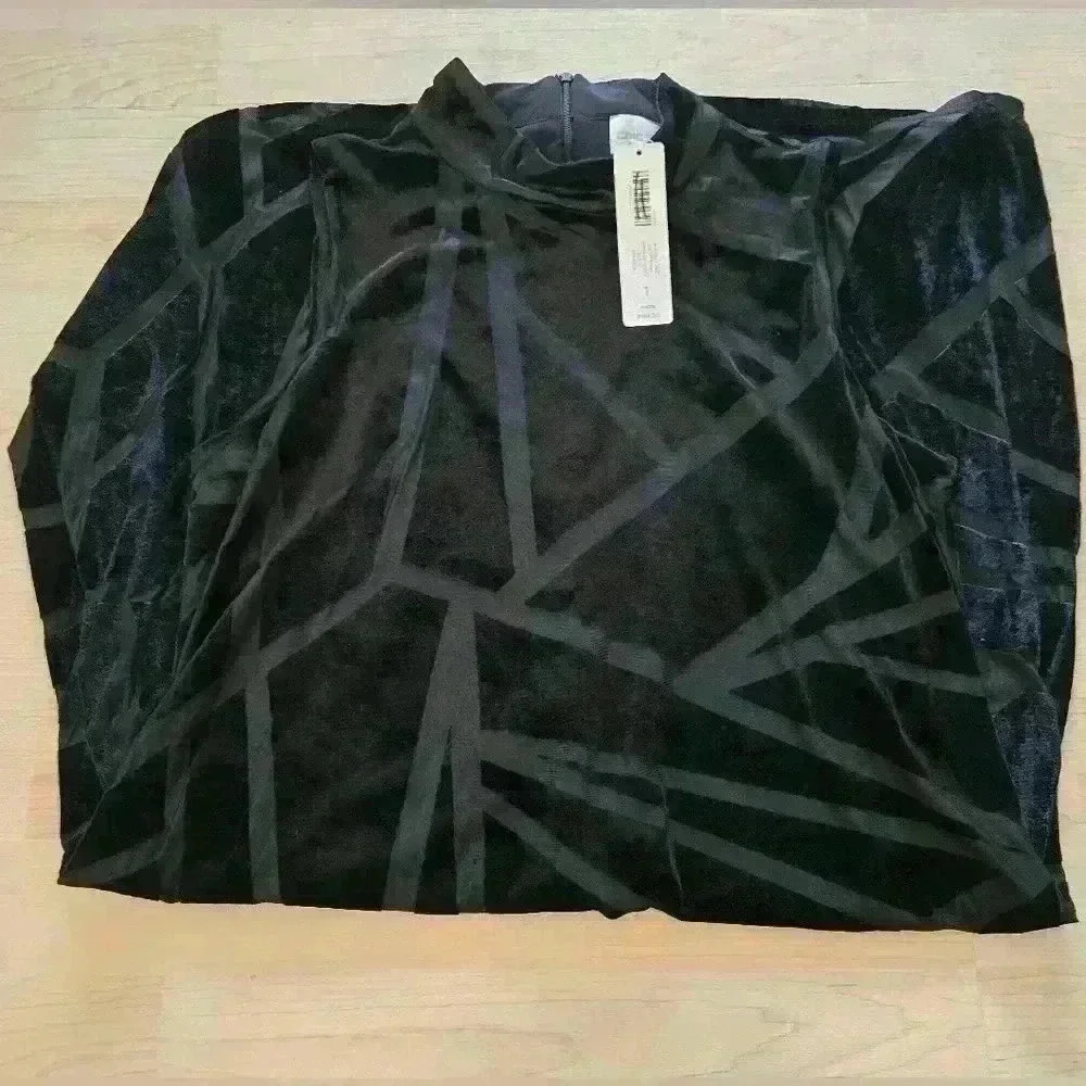 Chicos burnout geo short dress size 1 NWT